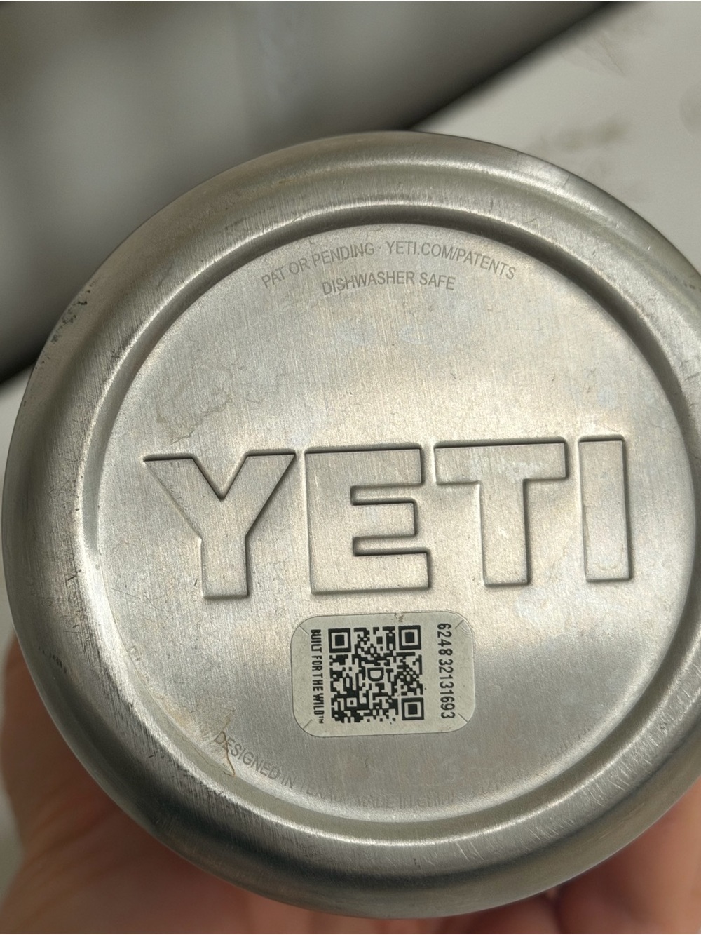 YETI Rambler Stainless Steel Bottle in Pink 26oz - Picture 5 of 7